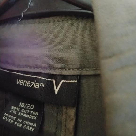 Green Utility Jacket - Picture 3 of 3